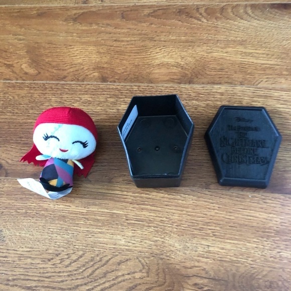 Disney: Nightmare Before Christmas: Sally mini plush - Picture 1 of 3